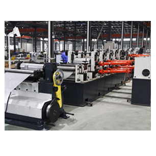 孔网钢带聚乙烯复合管成套设备