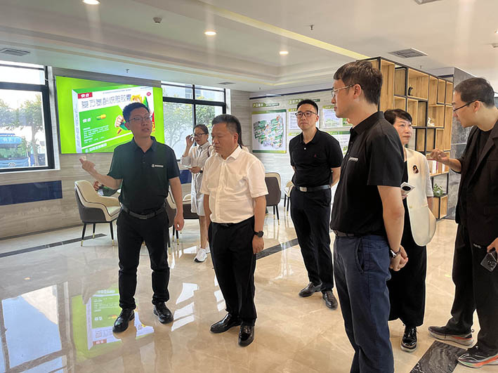 杭州市商务局领导一行到访海南亚洲制药,共话自贸港机遇与产业协同(图4)